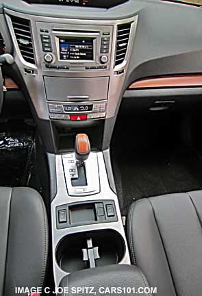 2014 subaru outback limited center console