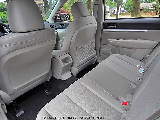 rear seat, warm ivory cloth, 2014 2.5i ouback