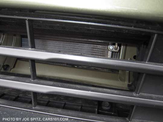 2015 subaru outback front grill shutter, shown open