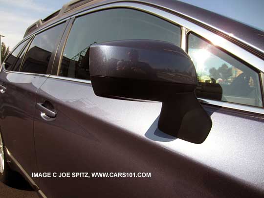 Carbide Gray Outback Premium has body colored painted outside mirrors