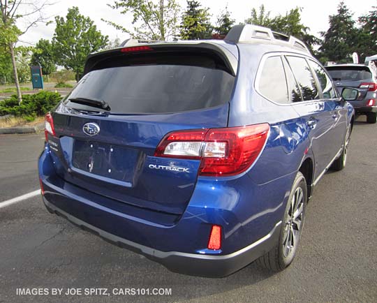 tailgate, lapis blue 2015 subaru outback