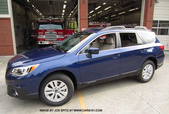 2015 Subaru Outback, lapis blue pearl