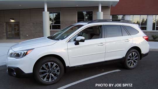 Limited Outback, body side moldings, crystal white