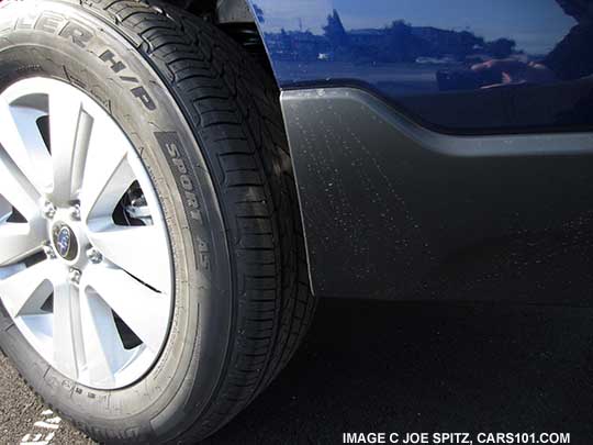 without optional rear splash guards on Lapis blue pearl 2015 Outback Premium