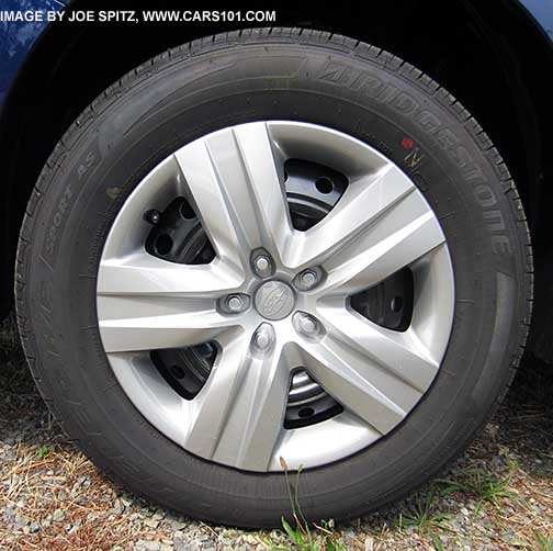 2015 Outback 2.5i 17" steel wheel with full wheel cover