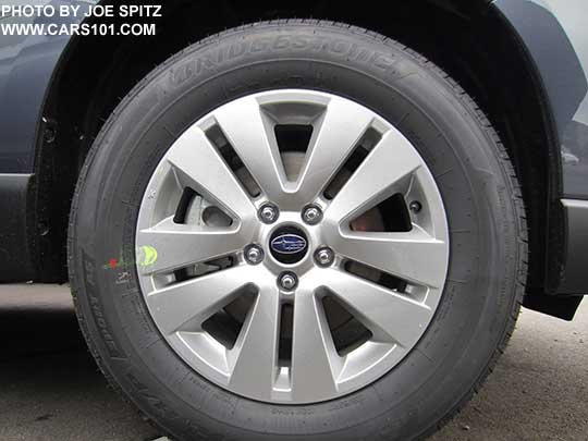 2016 Subaru Outback Premium 17" silver alloy wheel