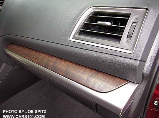 2017 Subaru Outback Limited brushed silver and woodgrain dash trim