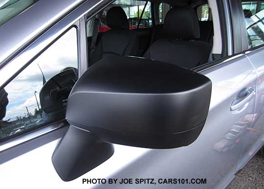 closeup of the 2017 Subaru Outback 2.5i black unpainted outside mirrors