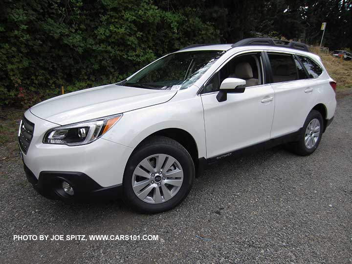 2017 Crystal White Subaru Outback Premium, silver 17" wheels