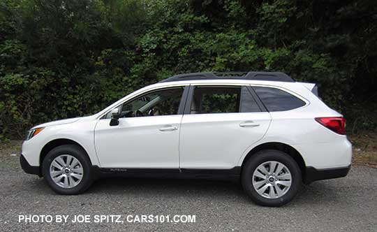 2017 Crystal White Subaru Outback Premium