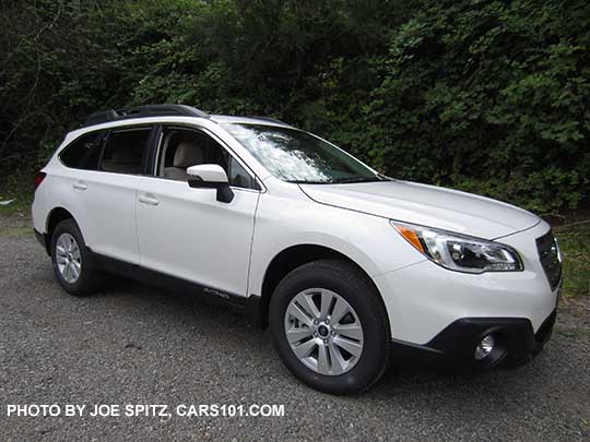 2017 Crystal White Subaru Outback Premium