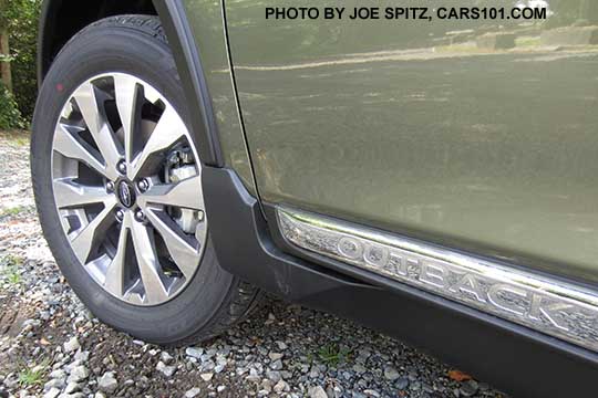 wilderness green 2017 Subaru Outback Touring chrome lower rocker panel strip and Outback logo