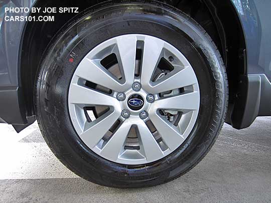 2017 Subaru Outback 2.5i and Premium 17" 10 spoke alloy wheel