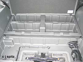 under floor storage in 5 passenger Subaru B9 Tribeca