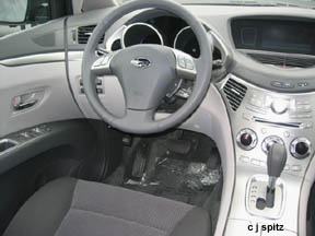 gray dashboard and console, 2006 Subaru Tribeca
