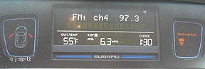 Subaru Tribeca standard dashboard information display