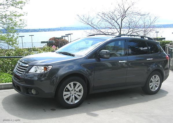 Subaru 2008 Tribeca, side view