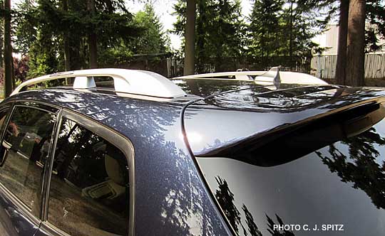 silver roof rails on subaru tribeca touring model