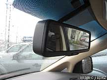 auto dimming mirror with compass and built in rear view camera