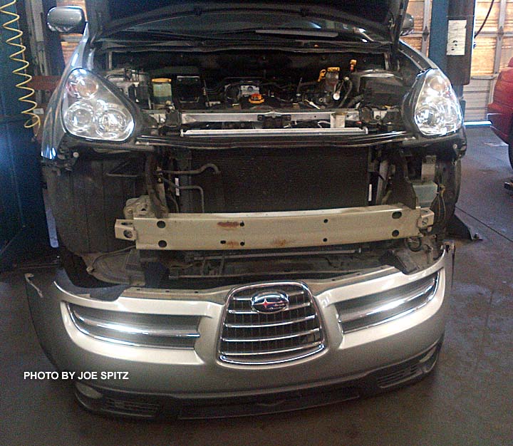 front of the 2006 Tribeca with front bumper cover removed