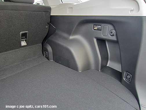 forester right side cargo area showing light, bag hook, 2 cargo hooks