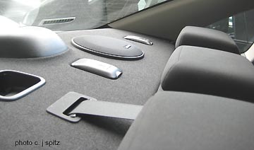 rear shelf speaker in the 2009 Legacy sedan